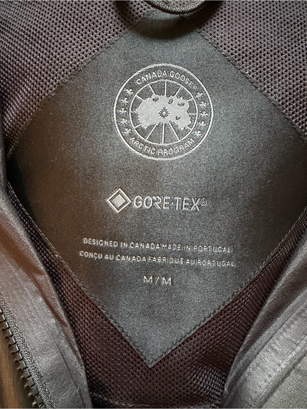 Canada Goose Women’s Nomad Rain Jacket NWT - Picture 6 of 8